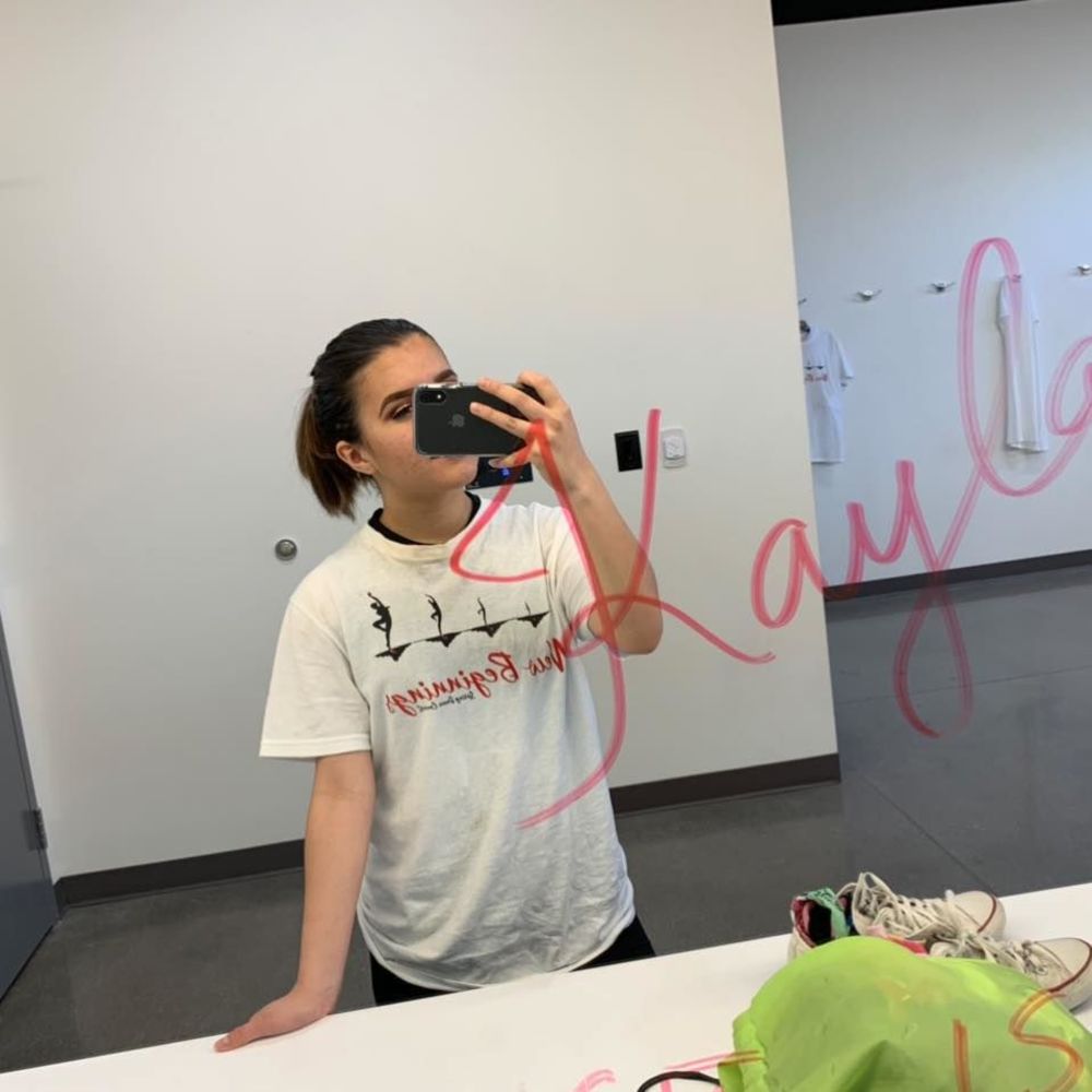 Meet your Posher, Kayla